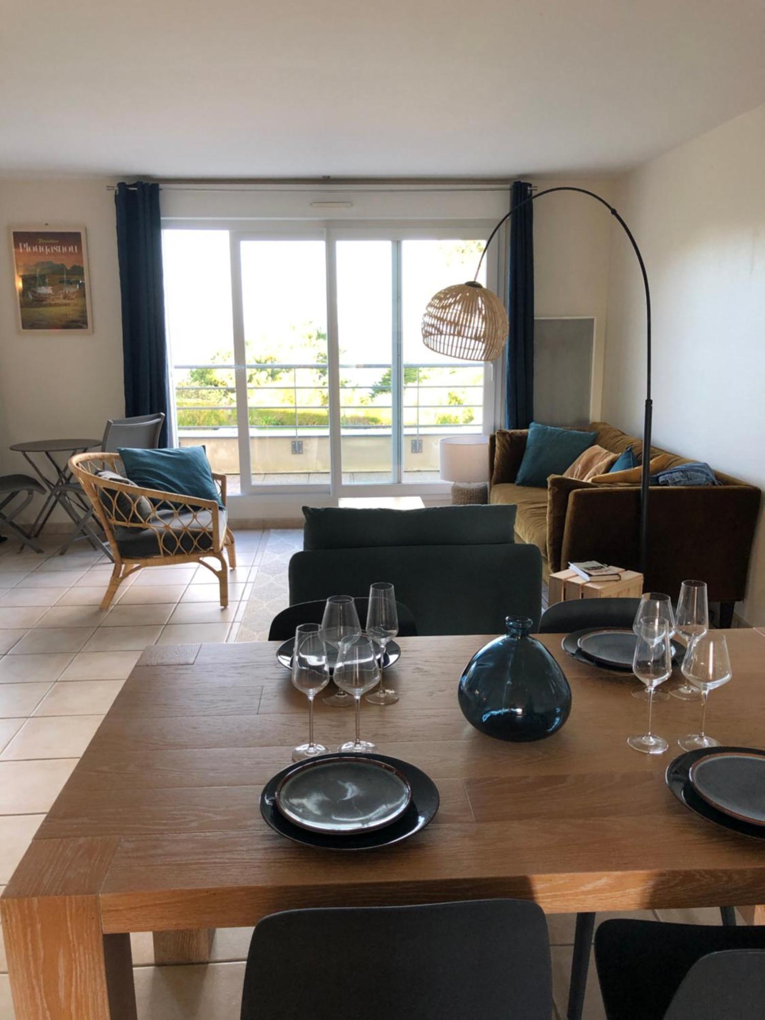 Appartement Vue Mer A 100M De La Plage Au Centre De Carantec Exterior photo